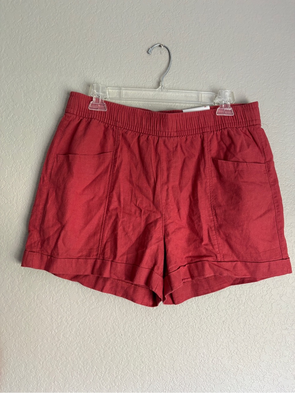 Old Navy Coral High-Waist Casual Shorts with patch pockets women’s M